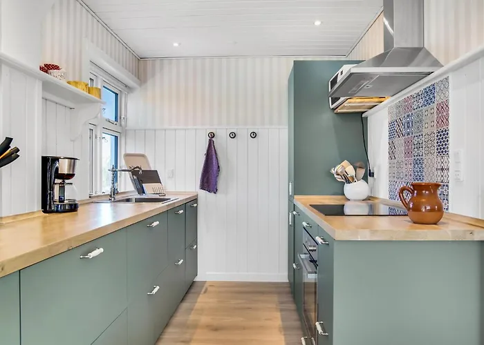 Beautiful In With Kitchen