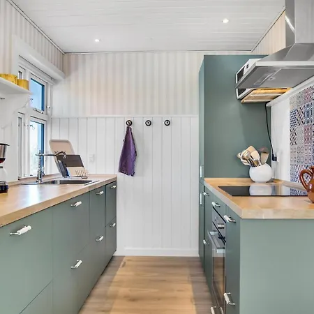Beautiful In With Kitchen